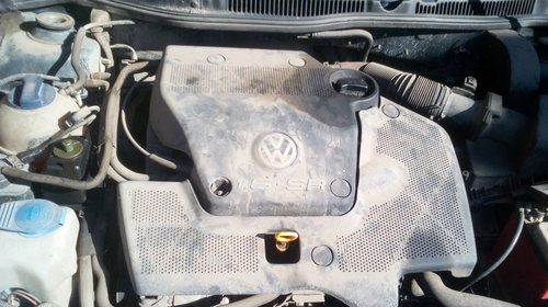 Dezmembrez vw bora 1.6 benzina kw 74 cp 101