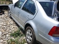 Dezmembrez vw bora 1.6