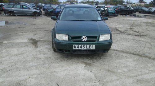 Dezmembrez vw bora 1.6b