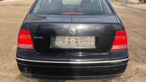 Dezmembrez Vw Bora 2003 1.9,tdi, tip axr, neagra