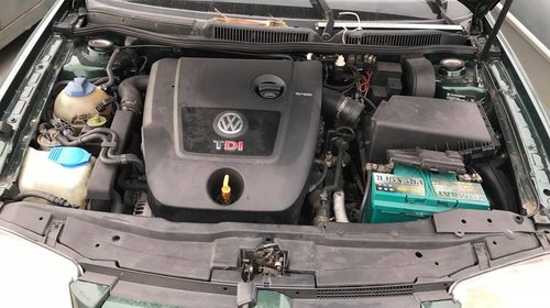 Dezmembrez VW Bora 2003 combi 1.9