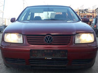 Dezmembrez VW Bora 2005 1.6B 74kW Motor AKL