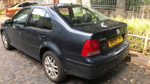 Dezmembrez VW Bora 2005 BERLINA 131CP 1.9 TDI