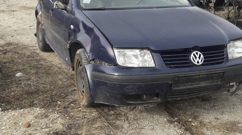 Dezmembrez vw bora din 2005 motor de 1.9 tdi