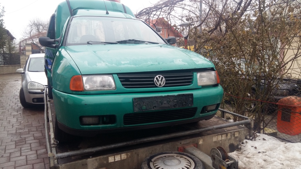 Dezmembrez Vw Caddy fabr.2002 1.4 Mpi cod motor AUD