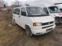 Dezmembrez VW Caravelle 2 trape an 1993 motor 2.4d in Cluj