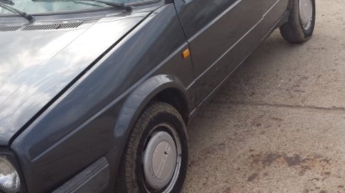 Dezmembrez VW Golf 2 din 1990