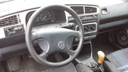 Dezmembrez Vw Golf 3 1 8i An 1994