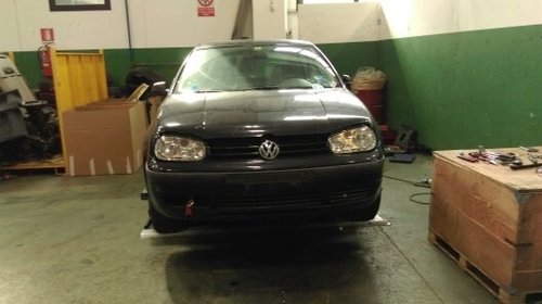 Dezmembrez vw golf 4 1.4 16 v