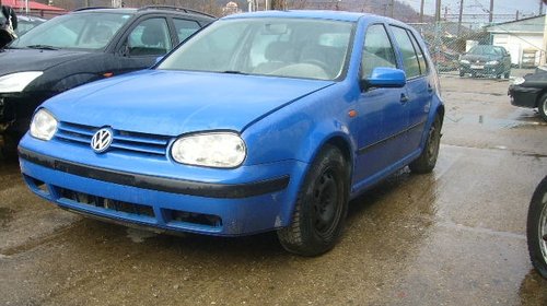 Dezmembrez Vw Golf 4 1.4 16v an 2000