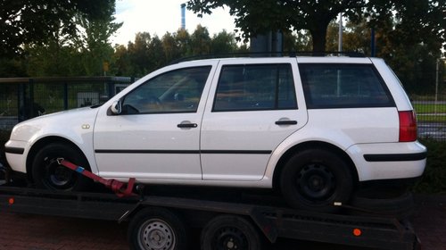 Dezmembrez Vw Golf 4 1.4 an 1999 orice piesa second hand