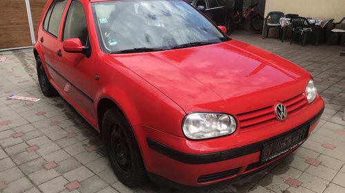 Dezmembrez vw golf 4 1.4 benzina 1998 cod culoare LP3G