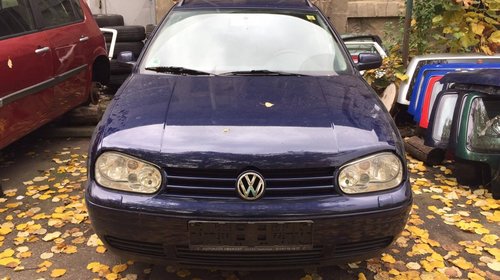 Dezmembrez Vw Golf 4 1.6 SR an 2000 albastru break