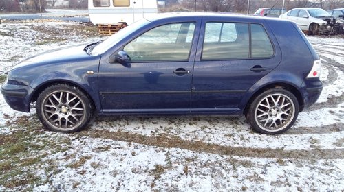 Dezmembrez VW golf 4 1,6 SR an fabricație 2001