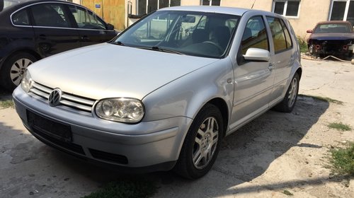 DEZMEMBREZ VW GOLF 4 1.9 TDI AJM IN 23 AUGUST, MANGALIA