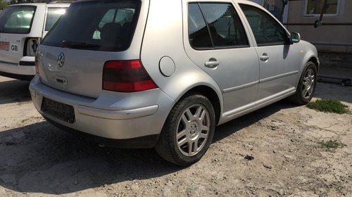 DEZMEMBREZ VW GOLF 4 1.9 TDI AJM IN 23 AUGUST, MANGALIA