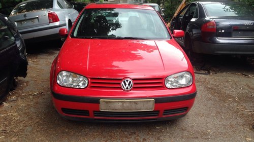 Dezmembrez Vw Golf 4 1.9 TDI an 1999 rosie or