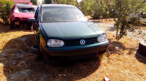 Dezmembrez VW Golf 4 1998 hatchback 1.9 TDI