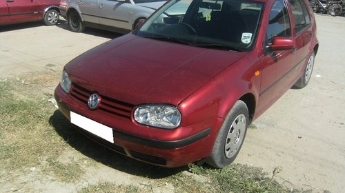 Dezmembrez VW GOLF 4 (2 usi) din 1998 (1.4 B)
