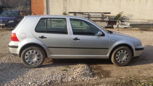 Dezmembrez VW Golf 4 2001 Hatchback 1.4 (Dez26)