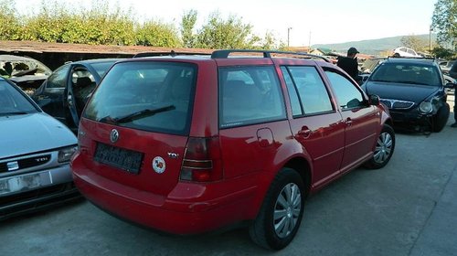 Dezmembrez vw golf 4 break, an 2003, 1.9 tdi