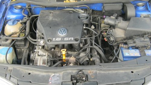 Dezmembrez VW Golf 4 din 1998, 1.6b,