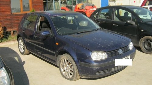 Dezmembrez VW Golf 4 din 2000, 1.4b