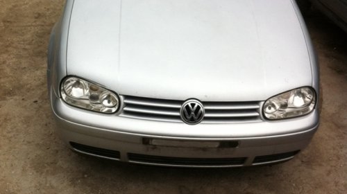 Dezmembrez VW Golf 4 din 2000