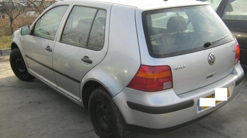 Dezmembrez VW Golf 4 din 2001, 1.6b