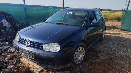 Dezmembrez VW Golf 4 Hatchback