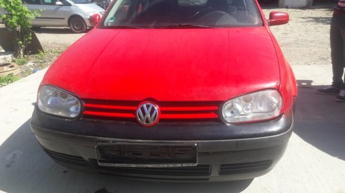 Dezmembrez vw golf 4 motor de 1.4 16valve