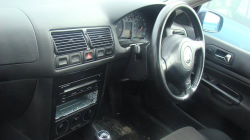 Dezmembrez Vw golf 4; Pompe duze 1.9 TDI;tip AJM