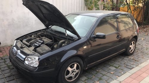 Dezmembrez VW golf 4