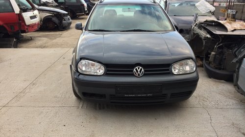 Dezmembrez vw golf 4