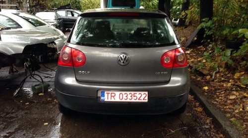 Dezmembrez Vw Golf 5 1.6 Fsi an 2005 codmotor BLP