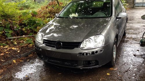 Dezmembrez Vw Golf 5 1.6 Fsi an 2005 codmotor