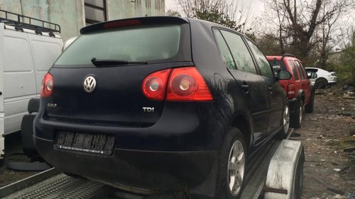 Dezmembrez VW Golf 5 1.6 FSI BLP