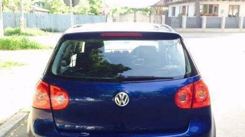 Dezmembrez VW Golf 5 1.9 TDI BKC 2004 2009