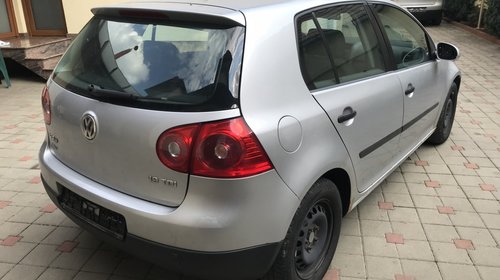 Dezmembrez vw golf 5 1.9 tdi BKC manuala5+1T GQQ culo LA7W 2007