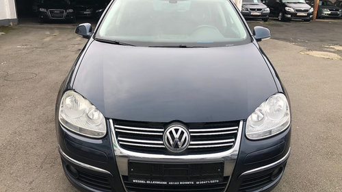 Dezmembrez Vw Golf 5 1.9 TDI combi cod motor 