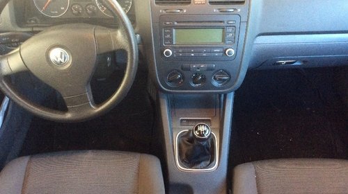 Dezmembrez Vw Golf 5 1.9 TDI