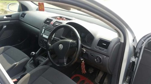 Dezmembrez Vw Golf 5 1.9 TDI