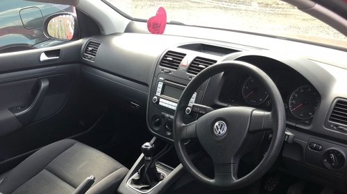 Dezmembrez Vw Golf 5 2006