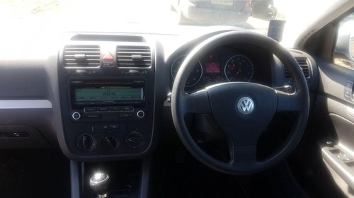 Dezmembrez VW Golf 5 2009 COMBI 1.9