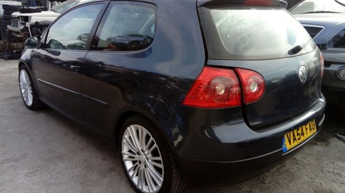 Dezmembrez Vw Golf 5 Coupe 1.9tdi 105cp BKC