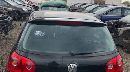 Dezmembrez Vw Golf 5, negru, 1,9 tdi tip Bru, an 2007