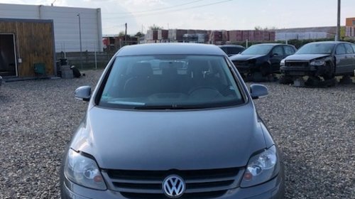 Dezmembrez Vw Golf 5 Plus, Gri, 2,0Tdi tip BMM, an 2007 de Europa