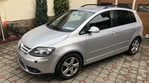 Dezmembrez vw golf 5 plus TREND 1.9 tdi tip B