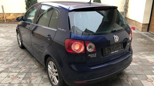 Dezmembrez vw golf 5 plus TREND 2.0 tdi tip BMM cutie viteze manuala tip JLT6+1T culoare LD5Q