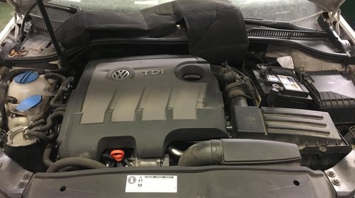 Dezmembrez VW GOLF 6 an 2010 motor 1.6 TDI CAYB